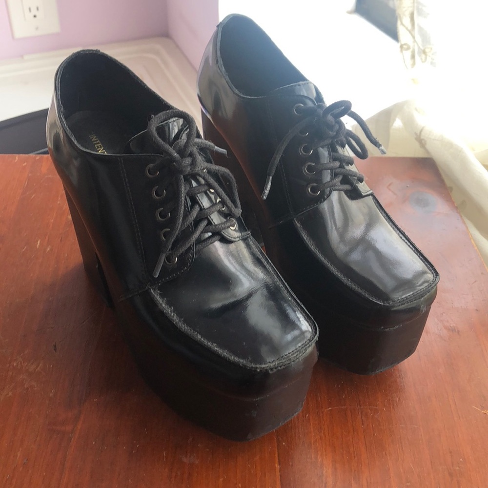 Platform heels